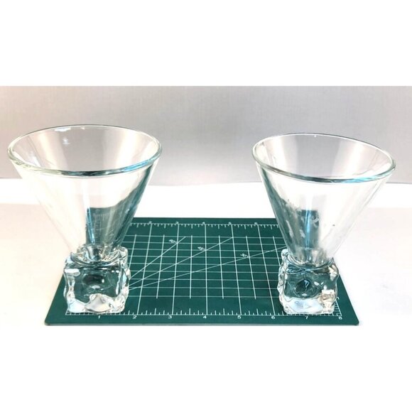 Disaronno Ice Cube Base Martini Cocktail Glasses - Set of 2 - Mid Century Martin - Picture 5 of 8